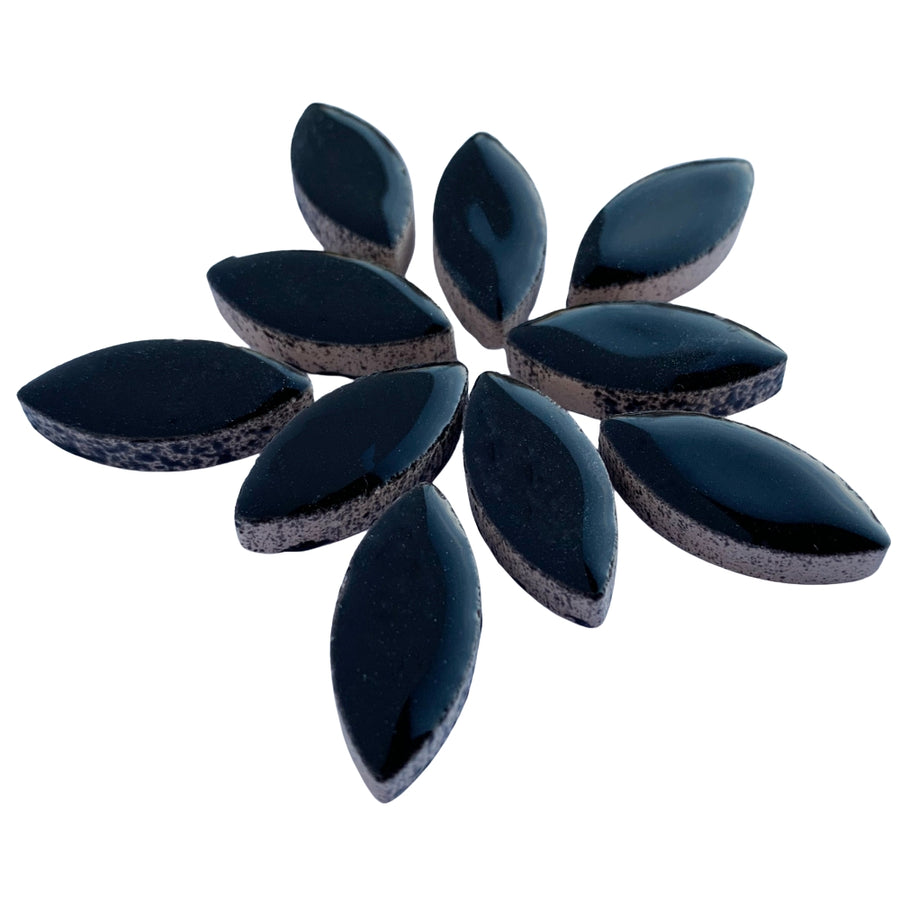 Ceramic Petals 25mm Black