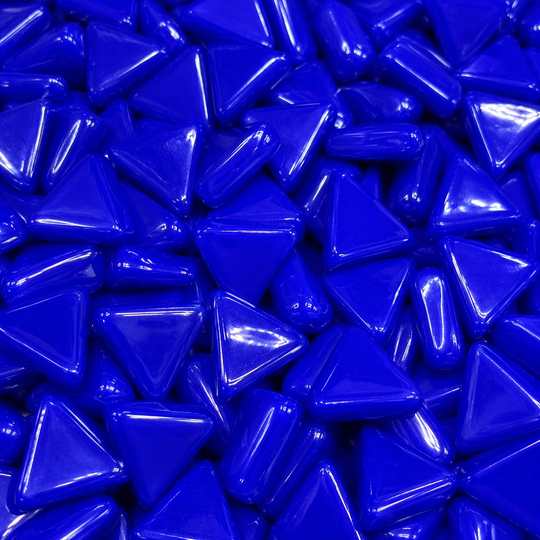 Mini triângulo de mosaico de vidro azul brilhante