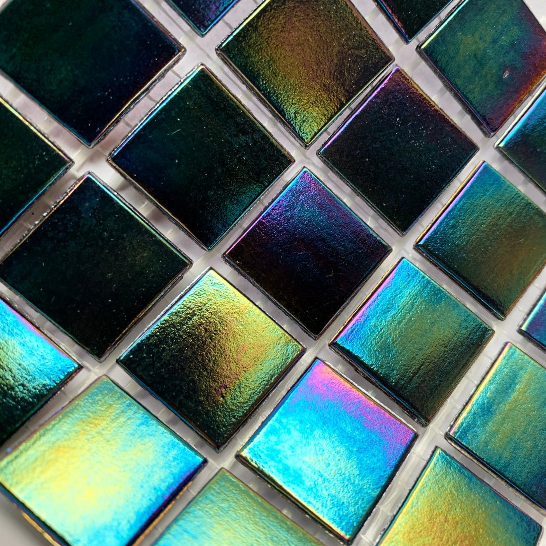 Verre Mosaique - glass mosaic -Glasmosaik-glasmozaïek-Glasmozaiek Iriserend 20mm Gitzwart - mosaicshop